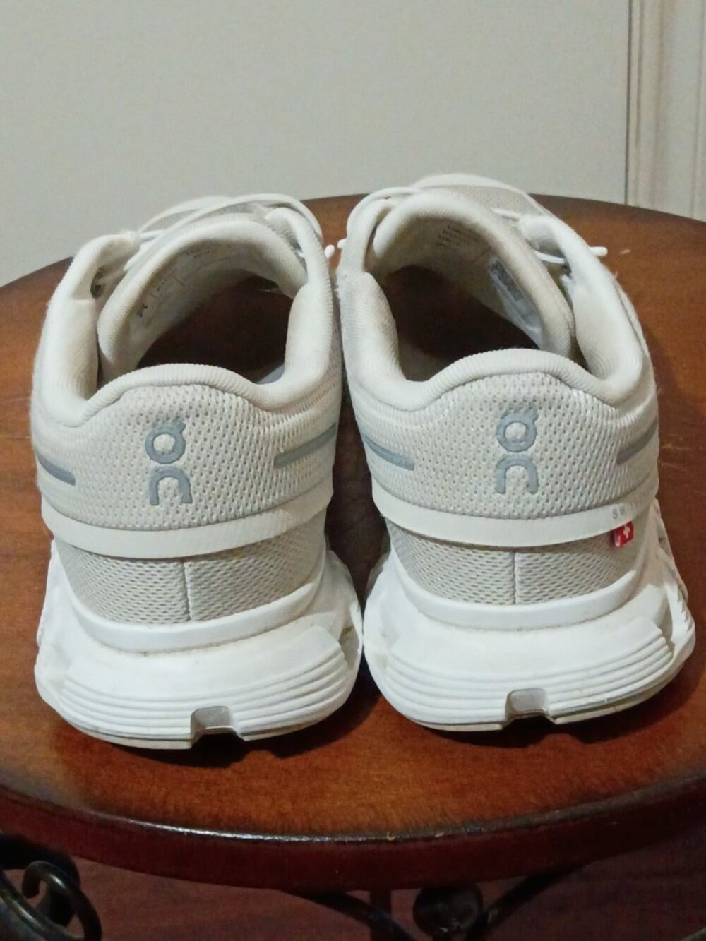 On Cloud 6 Women's U.S. Size 5 Pearl White Running Sneakers - 3WF10060755 - Picture 9 of 13